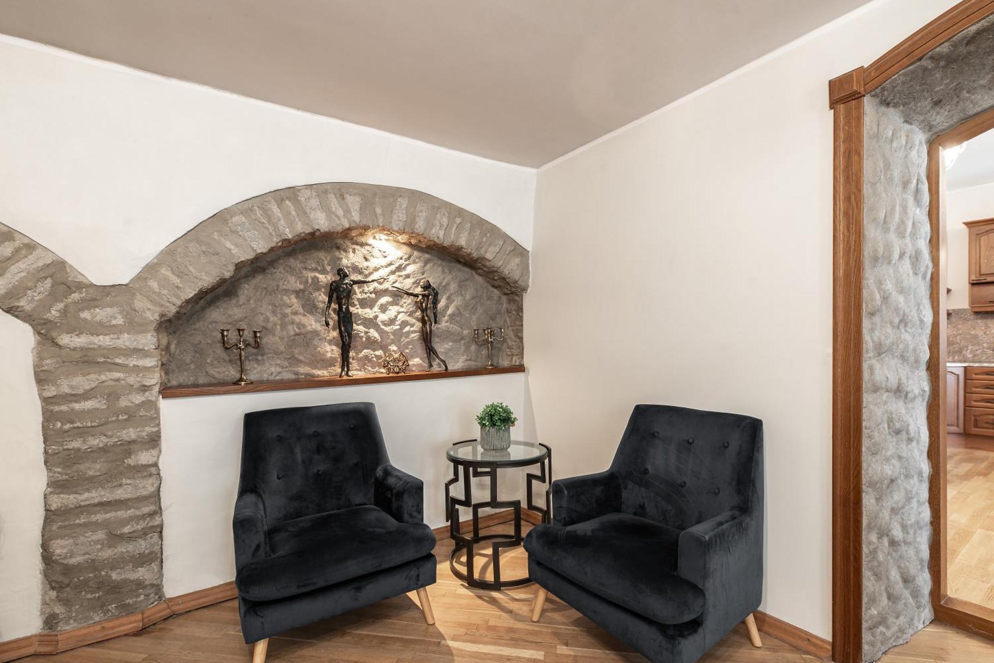 טאלין Airhome - Old Dominican Monastery מראה חיצוני תמונה