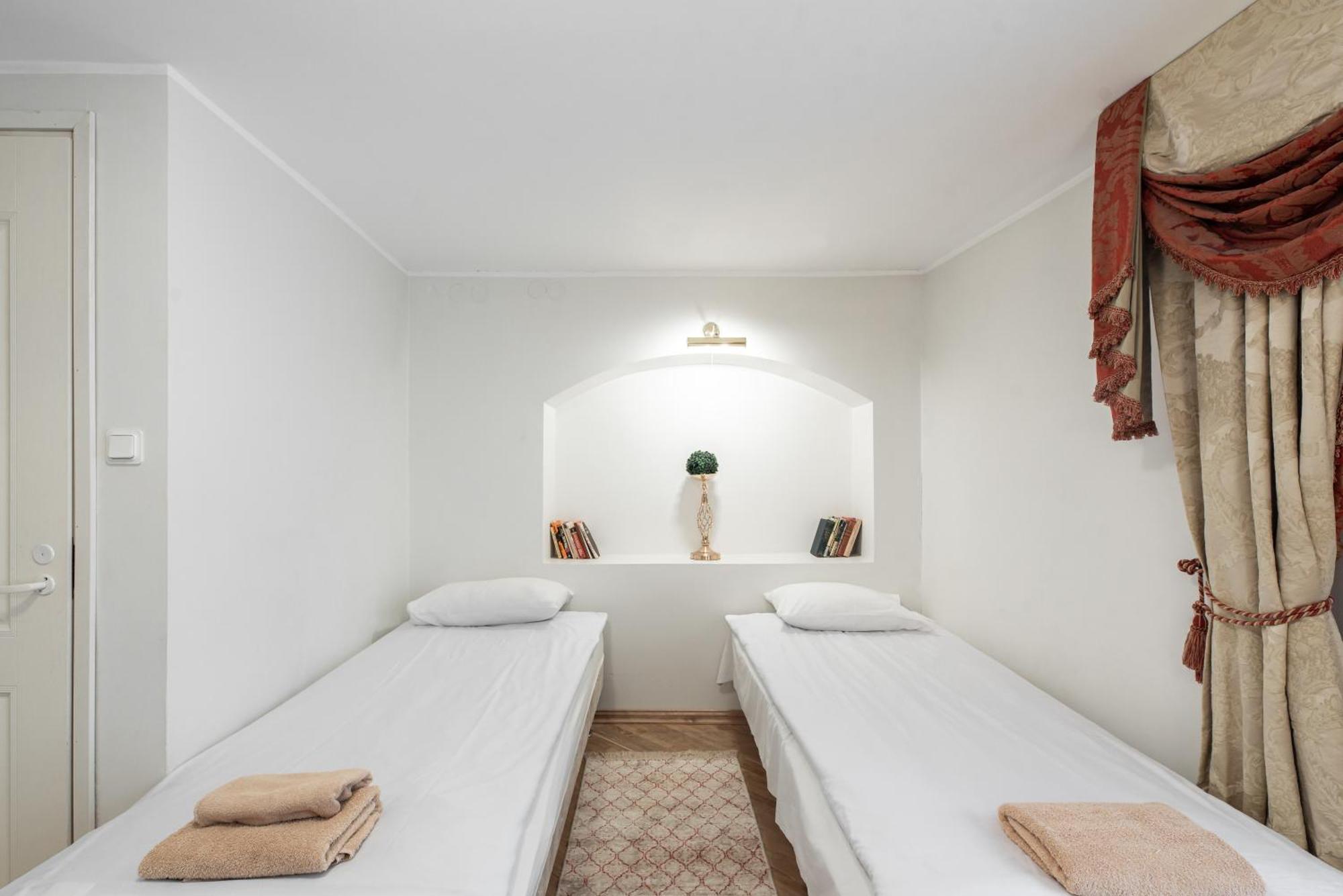 טאלין Airhome - Old Dominican Monastery מראה חיצוני תמונה
